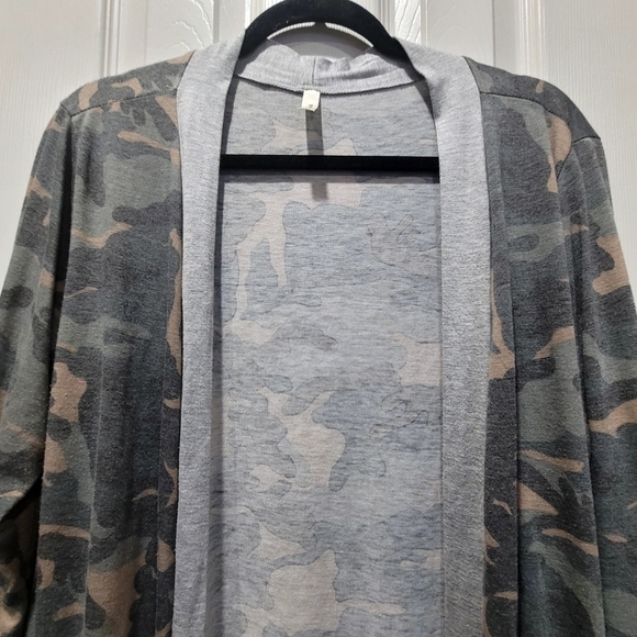 Large Camo Green Long Comfy Cardigan with Pockets Military - Picture 7 of 9